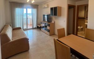 Apartamento equipado en la playa Torre la Sal