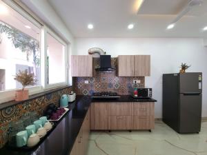 Coastal Living - 5BHK Rooftop Private Pool Villa, Baga, Goa