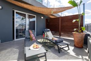 Anele Luxury Suites - Roof Top Jacuzzi