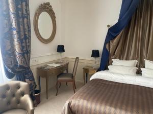 Hotels Hotel Victor Hugo : photos des chambres