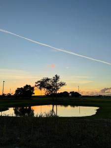 Golf and jacuzzi apartment, minimum 2 nights