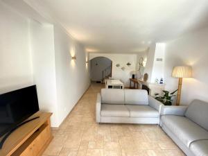 Porto de Mós Family House