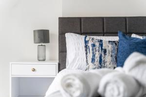 Leicester Central 4BR Home - Garden - Sleeps 10