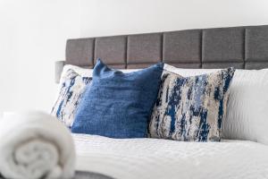 Leicester Central 4BR Home - Garden - Sleeps 10