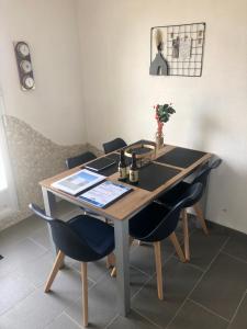 Appartements Charmant duplex avec belle vue mer la plage a 100 m : photos des chambres