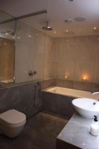 Lelle Luxury Penthouse Apartment