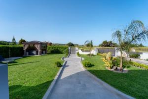 Villa Giota Luxury Living with Private Jacuzzi and Free Car