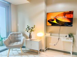 Prime 1BR Condo in the Heart of BGC #upt12j