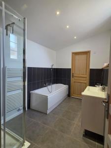 Maisons d'hotes Le Logis : photos des chambres