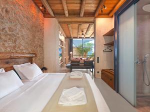 Sea View Garden Suites