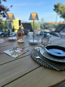 T2 neuf avec sa magnifique vue mer sur la baie de Bandol