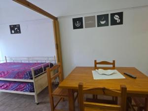 Ana Dpto- SE RESERVA CON SEÑA INMEDIATA- Pleno centro- Solo para residentes en Argentina