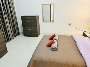 Huge and Stylish, St Julians Central 2BR with 2 BATHS