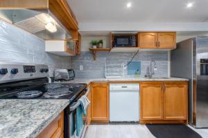 Bright & Modern 1 bedroom unit!