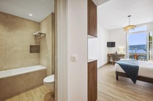 Hotels Hotel De La Darse : photos des chambres