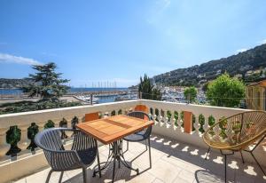 Hotels Hotel De La Darse : photos des chambres