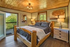 Smoky Cabin with Hot Tub, Sleeps 12, Near Downtown