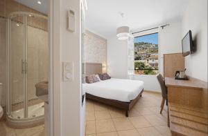 Hotels Hotel De La Darse : photos des chambres