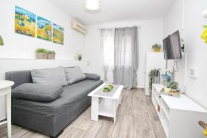 Apartments with parking space Baska, Krk - 24408