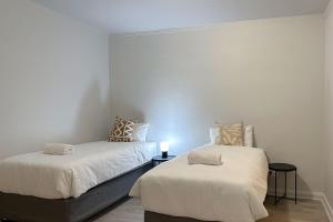 Central Apartments with Panoramic Table Mountain Views