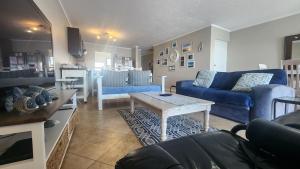 Marina Point22 Water Edge Apartment