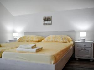 Four Bedroom Villa With Hot Tub