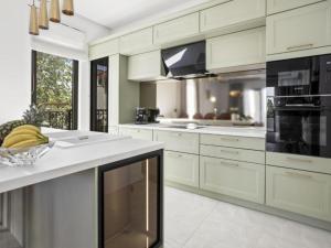 Three-Bedroom Penthouse Apartment