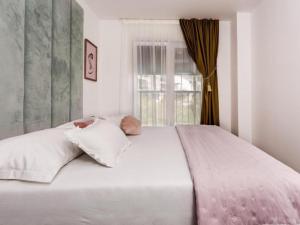 Three-Bedroom Penthouse Apartment