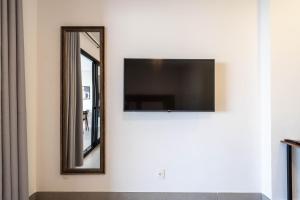 CS - Novo Grand Bhaus Vila Olimpia - VN Casa do Ator - 12o andar - 41m2 - Faria Lima - Vaga de Garagem - Acomoda 2 adultos e 2 crianças