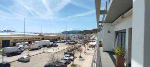 Apartamento na marina com vista 180º junto à praia