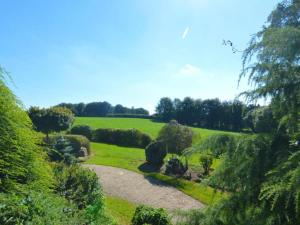 Maisons de vacances Peaceful Forest Stay in Pedernec : photos des chambres