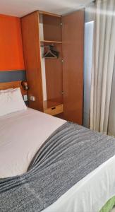 Hotel Natal Plaza com piscina, academia, 100m da praia de Ponta Neg