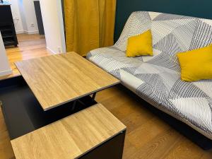 Studio central et chaleureux