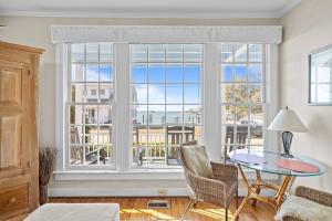 Condo on Front condo