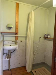 鎌倉や箱根へ好アクセスな大磯で レトロな暮らしを楽しむ古民家アパート