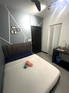 Neu Suites Studio Home Stay