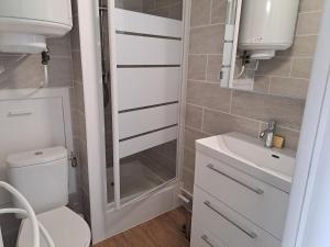 Appartement Rénové 4 Pers. Vue Mer à Fort-Mahon avec Parking - FR-1-482-157
