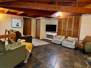 Upsandowns - Private pool, Spa, and Sauna