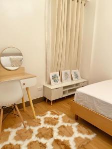 Cozy 1-Br Home-Away-from-Home