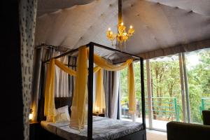 Two Luxury Tents in Majkhali w Heated Pool Tarumarg Buransh & Apricot