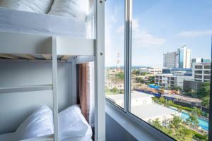 2BR Spacious Downtown Dwelling