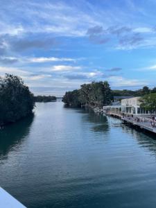 BLT 123 - beach lake tavern