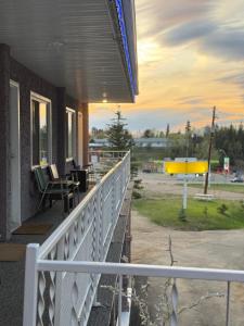 Athabasca Hillside Motel