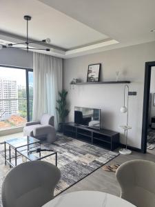 2BR WiFi pool gym free breakfast Westlands nairobi