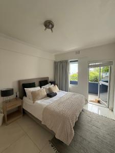 Cape Town Apartment, Sea View