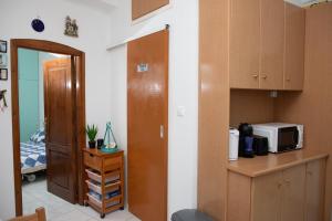 Katoikia Maggie, guest house with patio and pool