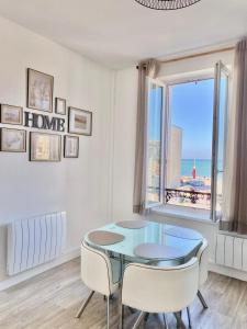 Appartements Le Rayon Vert vue mer : photos des chambres