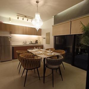 Villa Lorr by Antonio Homes