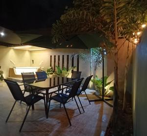 Villa Lorr by Antonio Homes