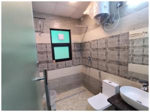 NOIDA HOTEL THE GRAND MANSION# Near Hanuman Temple - Restaurant - Lift - And Free Parking Facilites - Fully Air conditioned Room - A Premium Top Rated Hotel In Noida